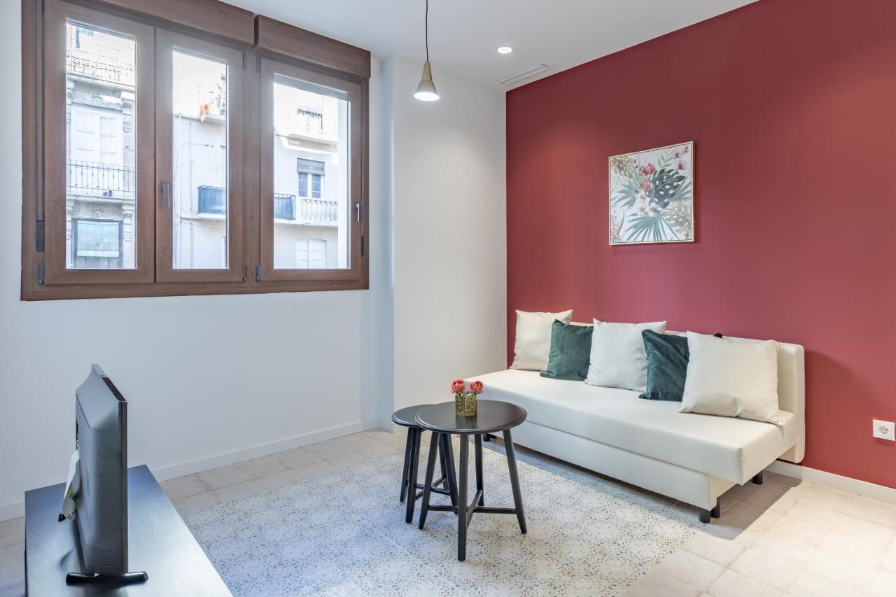 Modern Apartment Close To City Centre Valencia Exterior photo