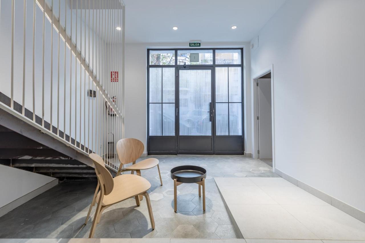 Modern Apartment Close To City Centre Valencia Exterior photo