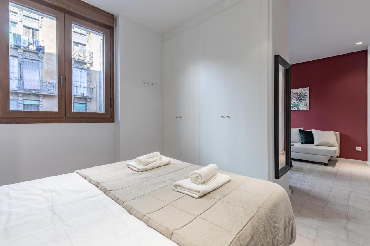 Modern Apartment Close To City Centre Valencia Exterior photo